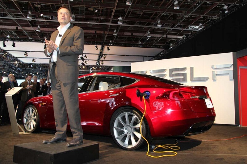 15 фактов об автомобилях Tesla, которые вы не знали.