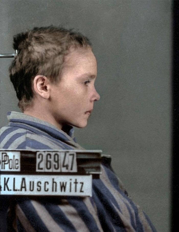 Последние фотографии 14-летней польской девочки в Освенциме, которые разобьют ваше сердце